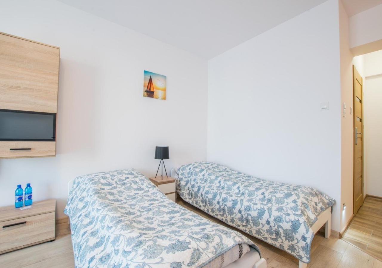 Central Apartments Ґолєнюв Екстер'єр фото